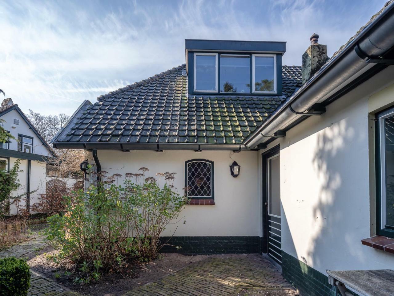 Koetshuis Nunspeet Luaran gambar